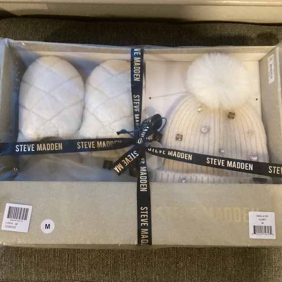 Steve Madden Accessories - Steve Madden Women's 2-Pc. Embellished Beanie & Faux-Fur Slippers Boxed Gift Set